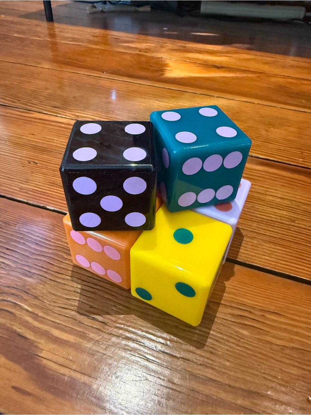 Edie Parker Jumbo Dice Set - Picture 3 of 4
